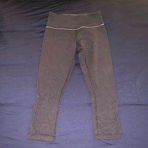 Lululemon crop pants